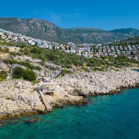 Kalkan Kalamar Koyunda Denize Sifir Oezel Platformlu Elena 2 Villa Kaş